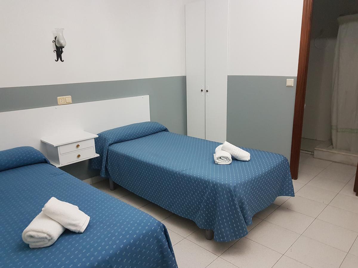 Hostal Restaurante Classic Columbrianos Εξωτερικό φωτογραφία
